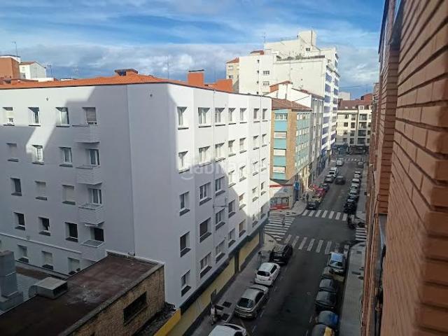 Piso en venta en Gijón, Laviada. Piso en venta en Laviada, 3 dormitorios. Pisos.