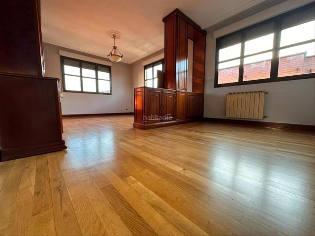 Piso en venta en Gijón, Llano. Carrefour Los Fresnos, ascensor, garaje, 3 dormitorios, 2 baños. Pisos.