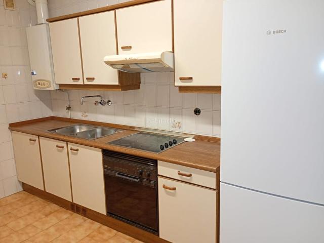 Piso en venta en Gijón, Llano. SE VENDE PISO CON TERRAZA, EN EL LLANO. GIJON. ASTURIAS. Pisos.
