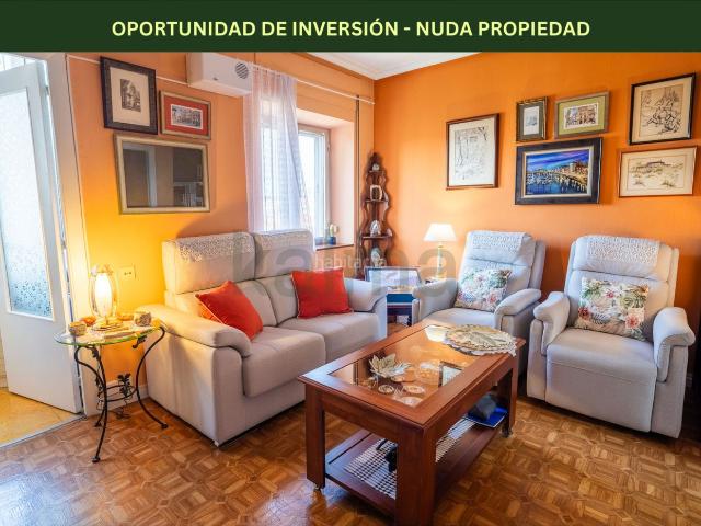 Piso en venta en Gijón, Pumarín. NUDA PROPIEDAD en venta en Calle Álava. Pisos.