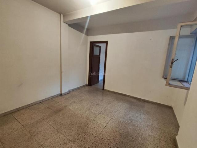 Piso en venta en Gijón, Pumarín. Piso para reformar en El Llano. Pisos.