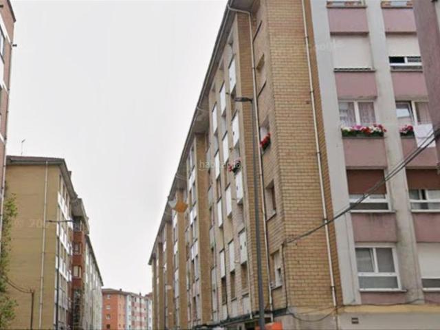Piso en venta en Gijón, Pumarín. Pisos.