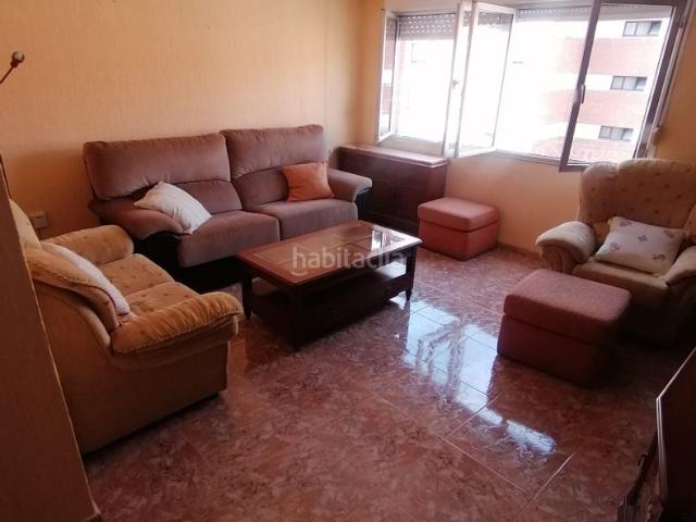 Piso en venta en Gijón, Roces. A un paso del Parque de los Pericones y piscinas municipales del LLano. Pisos.