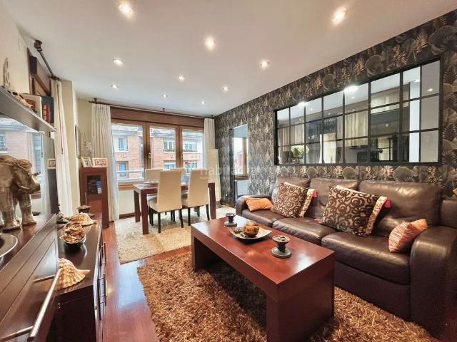 Piso en venta en Gijón, Viesques. Exclusiva Magnífica vivienda con terraza en Viesques. Pisos.