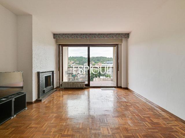Piso en venta en Girona, Centre Barri Vell. Oportunidad única al centro de Girona. Pisos.