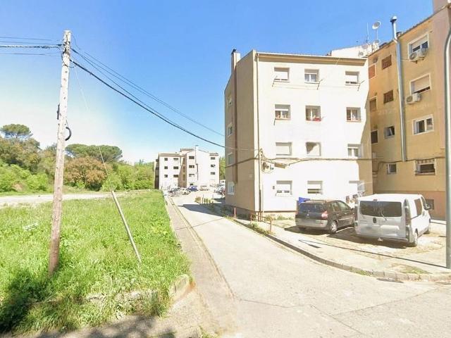 Piso en venta en Girona, de 52 m² 2 habitaciones por 22.000
