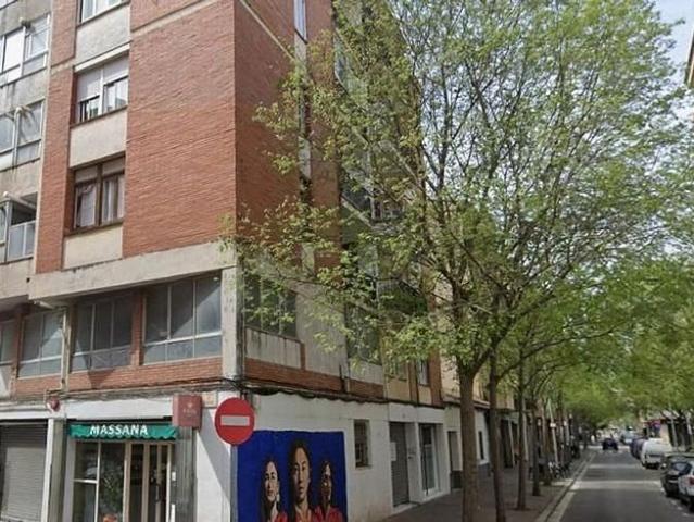 Piso en venta en Girona, de 64 m² 2 habitaciones por 57.812