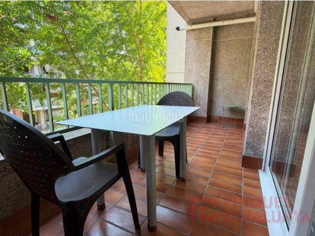 Piso en venta en Girona, Eixample Nord. Pis ampli de 4 habitacions al carrer de la Rutlla Girona. Pisos.