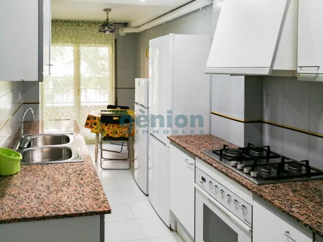 Piso en venta en Girona, Eixample Nord. PISO DE 4 HABITACIONES CON DOS TERRAZAS, EN PLENO EIXAMPLE DE GIRONA. Pisos.