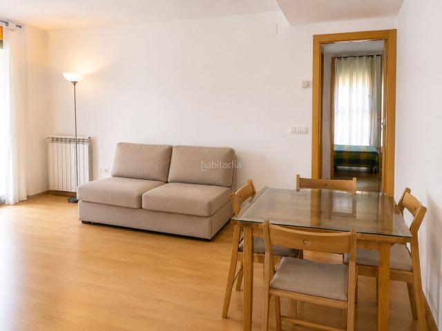 Piso en venta en Girona, Eixample Sud Migdia. LUMINOSO PISO CON PARKING Y TRASTERO EN LA ZONA DELS QUÍMICS CALLE MIGDIA. Pisos.