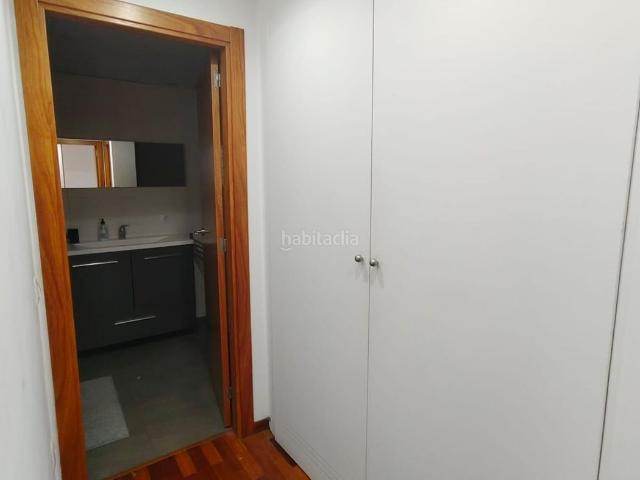 Piso en venta en Girona, Eixample Sud Migdia. Piso luminoso en la avenida Pericot con plaza de aparcamiento. Pisos.