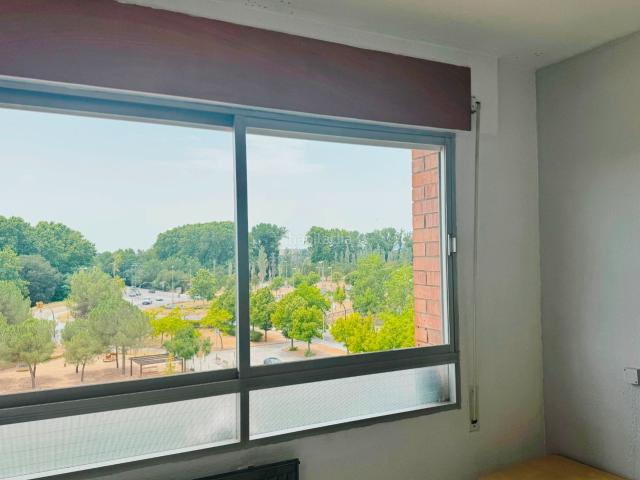 Piso en venta en Girona, Fontajau Sant Ponç. Molta llum, sol i boniques vistes. Pisos.