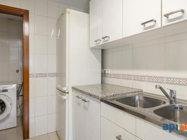 Piso en venta en Girona, La Devesa. SE VEDE PISO CON TERRAZA EN LA DEVESA GIRONA!. Pisos.