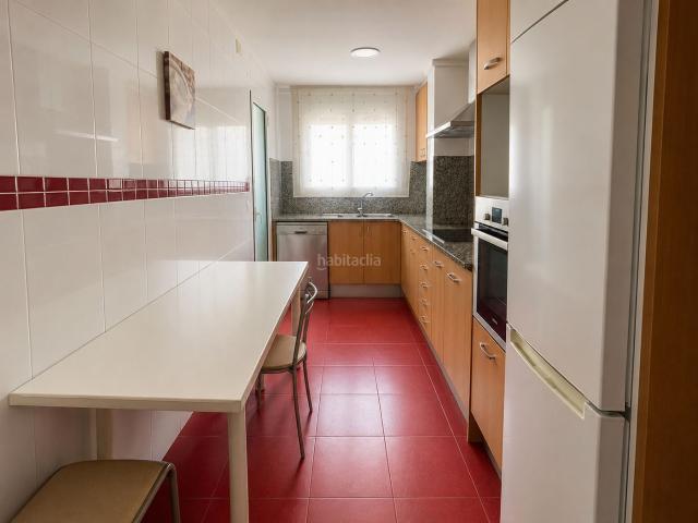 Piso en venta en Girona, Sant Narcis. FANTASTIC PIS MOLT AMPLI DE 4 HABITACIONS 2 BANYS. Pisos.
