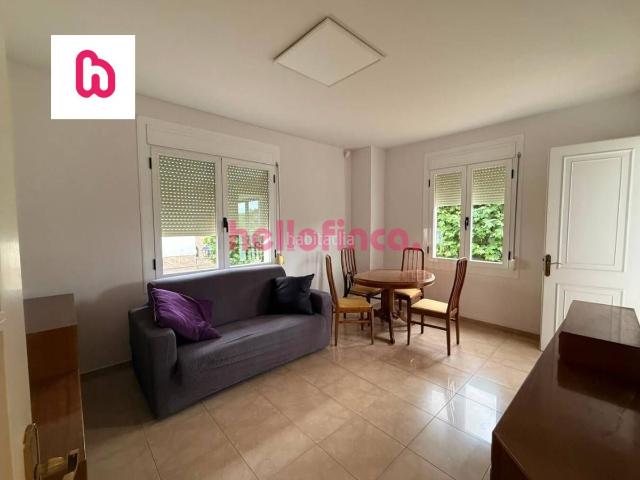 Piso en venta en Gironella. Piso reformado con balcón y parking en Colònia Viladomiu Vell Gironella. Pisos.