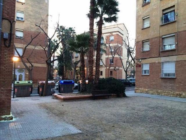 Piso en venta en glorieta De Galícia, Reus, de 50 m² 3 habitaciones por 39.000