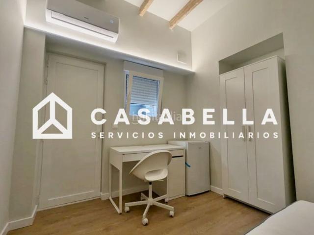 Piso en venta en Godella, Ayuntamiento El Salvador. CASABELLA INMOBILIARIA VENDE PISO REMODELADO en Carrer Santíssima Trinitat, en zona de Ayuntamiento El Salvador Godella. Pisos.