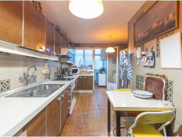 Piso en Venta en Granada