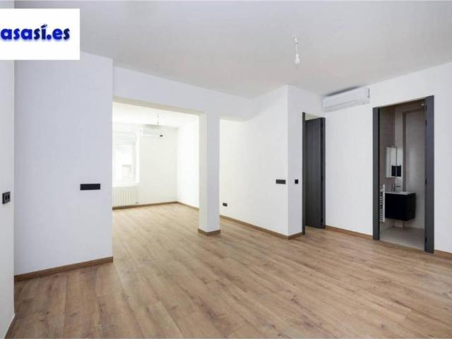 Piso en Venta en Granada