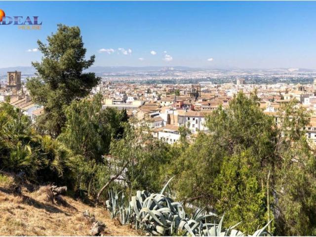 Piso en Venta en Granada