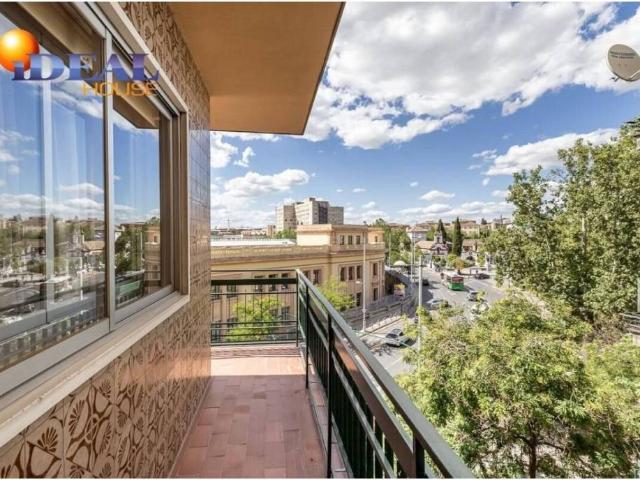 Piso en Venta en Granada