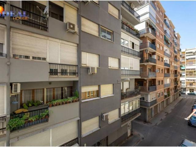 Piso en Venta en Granada