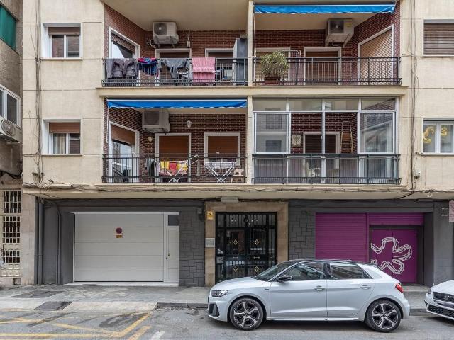Piso en venta en Granada, Camino de Ronda. OPORTUNIDAD JUNTO A HIPERCOR. Pisos.