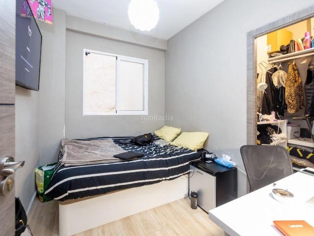 Piso en venta en Granada, Camino de Ronda. Inversores cinco dormitorios gran rentabilidad. Pisos.