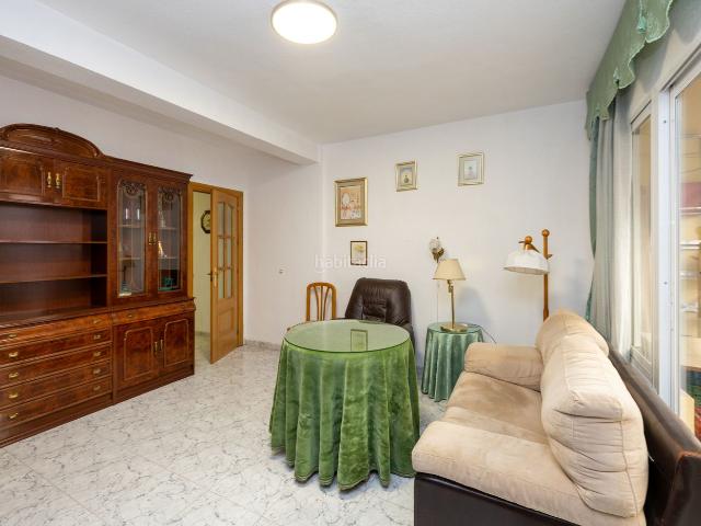 Piso en venta en Granada, Camino de Ronda. Piso en venta Camino de Ronda, junto Gimnasio Yo10. Pisos.