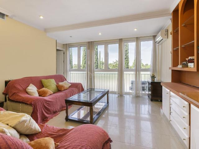 Piso en venta en Granada, Camino de Ronda. SE VENDE ESPECTACULAR PISO REFORMADO con Vistas Despejadas al Parque García Lorca Zona Ronda Arabial _GRANADA CENTRO. Pisos.