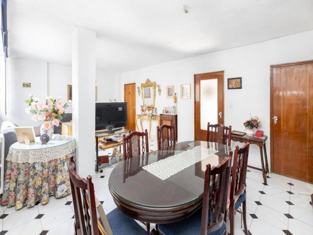 Piso en venta en Granada, Camino de Ronda. SE VENDE PISO IDEAL INVERSIÓN EN PLAZA EINSTEIN_GRANADA. Pisos.