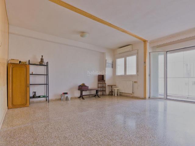 Piso en venta en Granada, Cartuja. Oportunidad piso exterior en esquina. Pisos.