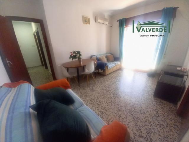 Piso en venta en Granada, Centro Sagrario. OPORTUNIDAD! PISO CON 4 DORMITORIOS Y 2 BAÑOS. Pisos.