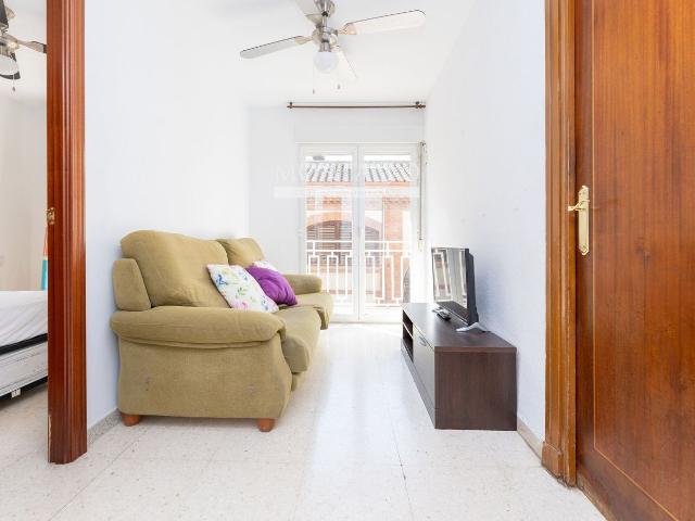 Piso en venta en Granada, Centro Sagrario. Calle Paz, pleno corazón de Granada Dos oportunidades en una sola vivienda. Pisos.