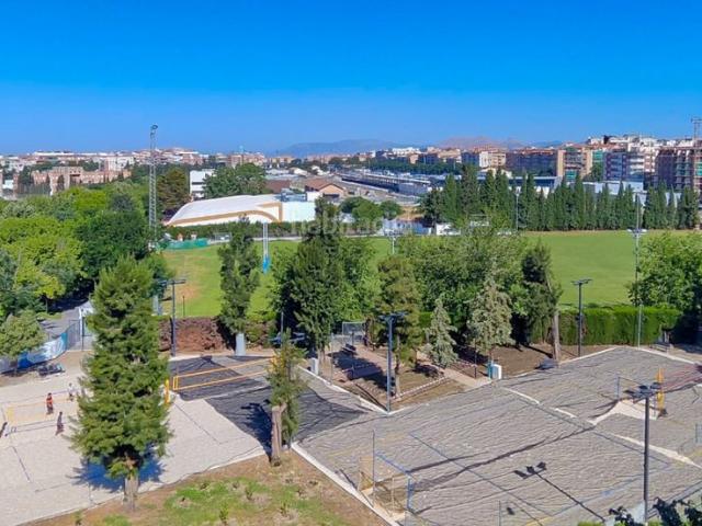 Piso en venta en Granada, Centro Sagrario. ¡ Gran oportunidad, para familias o inversinistas !. Pisos.