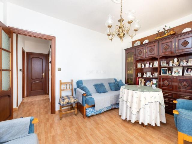 Piso en venta en Granada, Cervantes. PISO DE 4 DORMITORIOS JUNTO AL PALACIO DE CONGRESOS, GRANADA. Pisos.