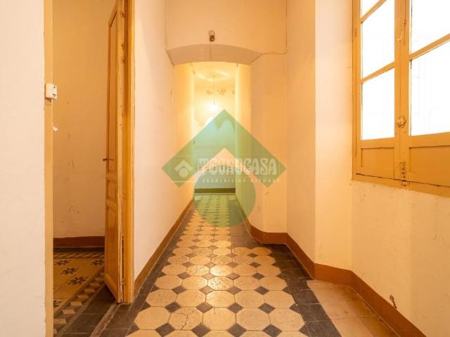 Piso en venta en Granada, Barrio de Albaicín. Piso en venta en Granada. Pisos.