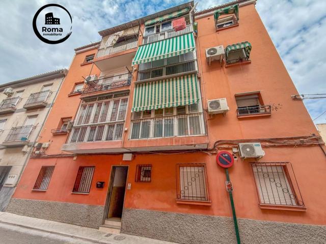 Piso en venta en Granada, Barrio de Zaidín. Piso de 2 dorm. reformado para entrar a vivir. Pisos.