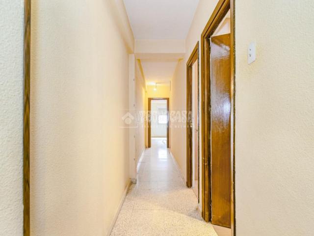 Piso en venta en Granada, Barrio de Zaidín. Piso en venta en Granada. Pisos.