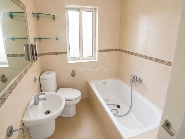 Piso en venta en Granada, Barrio de Zaidín. Pisos.