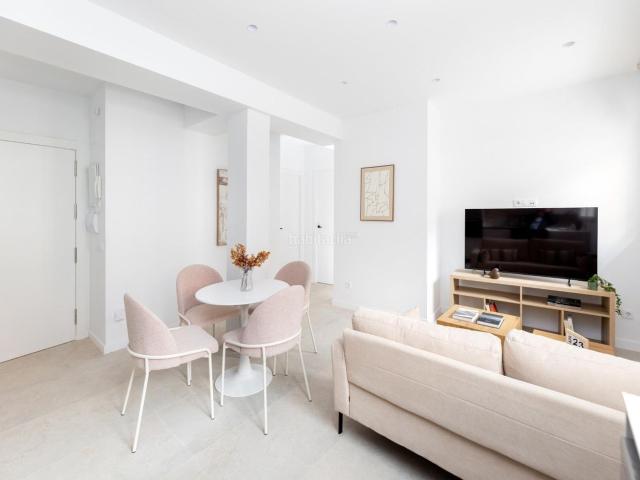 Piso en venta en Granada, Barrio de Zaidín. SE VENDE PRECIOSO PISO DE DOS HABITACIONES EN GRNAADA CENTRO. Pisos.