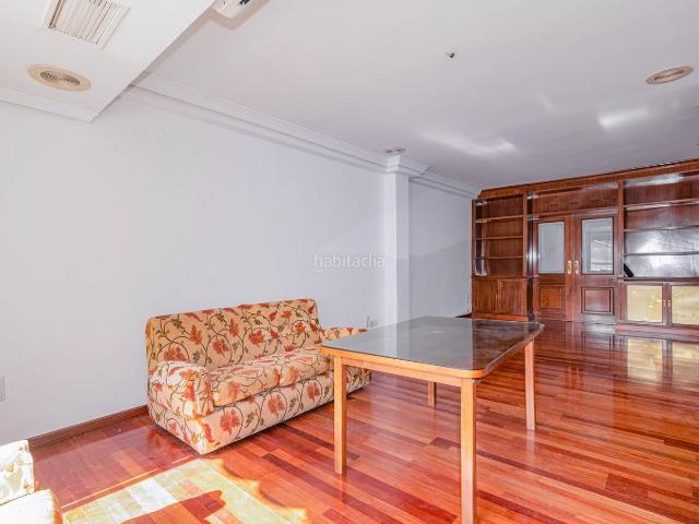Piso en venta en Granada, Fígares. Donde la Elegancia Se Encuentra con la Ciudad Piso Premium en Zona de Alta Demanda de Granada. Pisos.