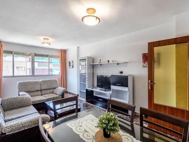Piso en venta en Granada, Fígares. Elegancia y amplitud en Jardín de la Reina. Pisos.