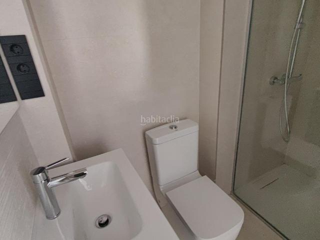 Piso en venta en Granada, Fígares. Piso de diseño exclusivo en el corazón de Granada Un oasis privado en Recogidas. Pisos.