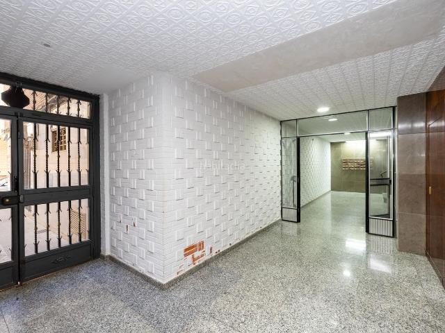 Piso en venta en Granada, Fígares. Piso Junto Calle Alhamar muy luminoso. Pisos.