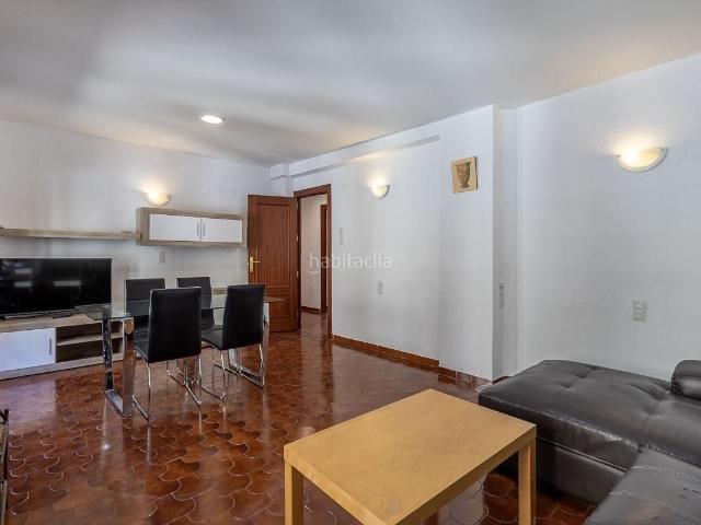 Piso en venta en Granada, Fígares. SE VENDE UNA PROPIEDAD UNICA EN CENTRO DE GRANADA ZONA SAN ANTON PARA USO RESIDENCIAL COMO PARA PROYECTO TURISTICO O DE INVERSION. Pisos.