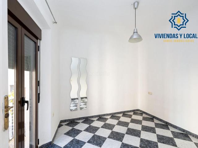 Piso en venta en Granada, San Matías Realejo. Magnífico piso para reformar en pleno centro de Granada, junto a Plaza Nueva, Gran Vía de Colón, Plaza Isabel la Católica y el Cen. Pisos.