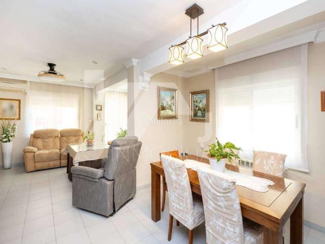 Piso en venta en Granada, San Matías Realejo. Realejo. Un piso en venta con 4 dormitorios. Pisos.
