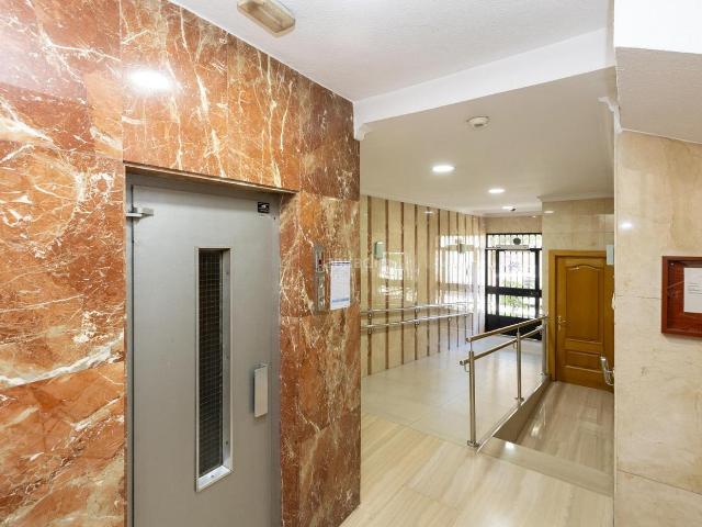 Piso en venta en Granada, Pajaritos. ! IMPRESIONANTE VIVIENDA EN VILLAREJO !. Pisos.