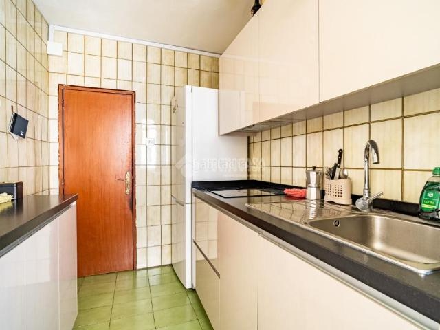 Piso en venta en Granada, Pajaritos. Piso en venta en Granada. Pisos.